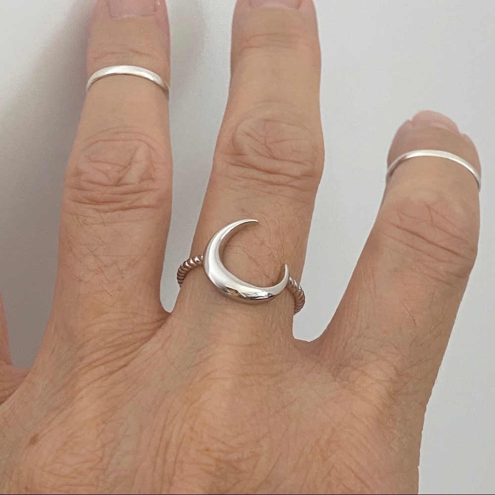 🌙TOP SELLER🌙 Sterling Silver Crescent Moon Ring - Picture 2 of 15